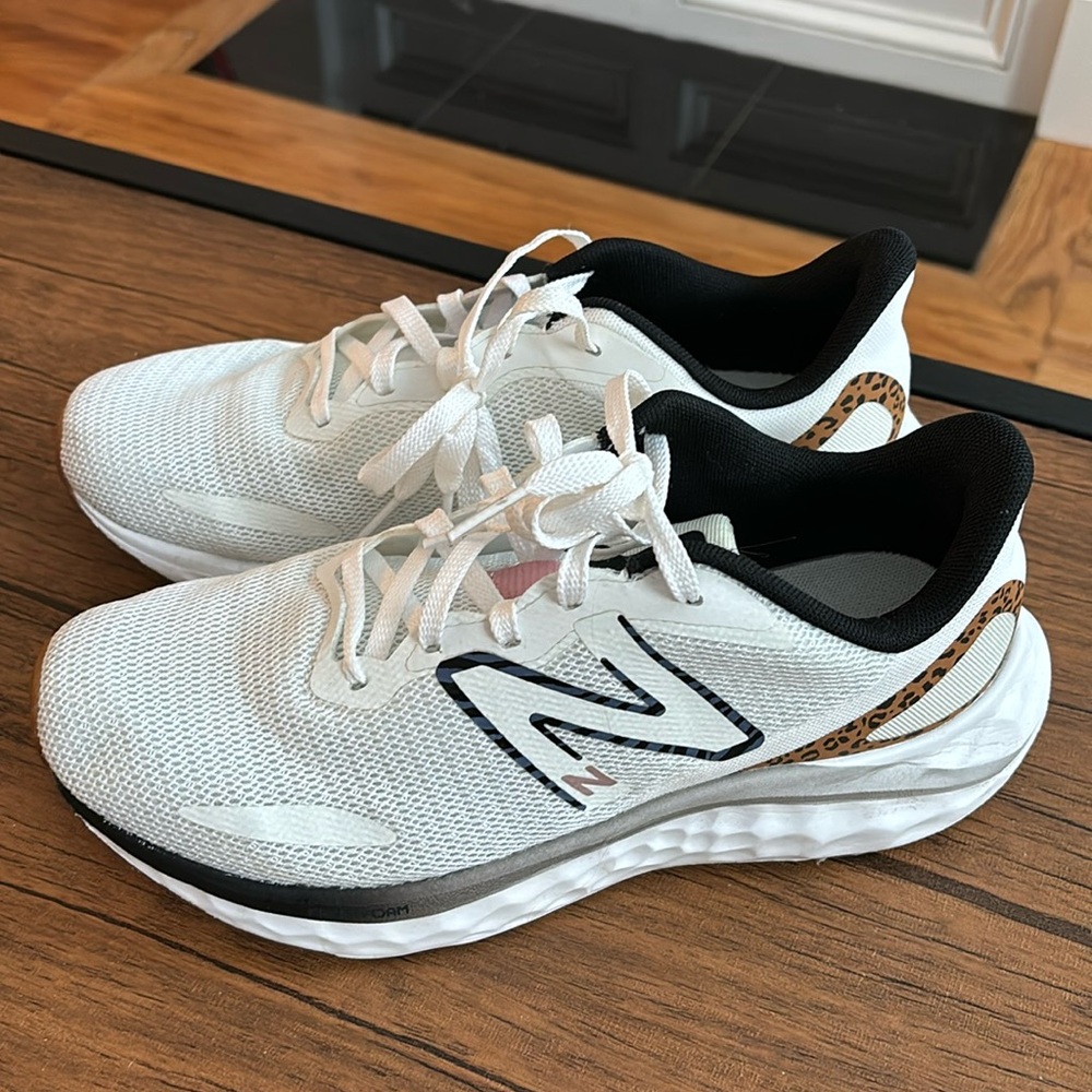 NWOT New Balance Fresh Foam Arishi V4 Running Shoe - Size 8